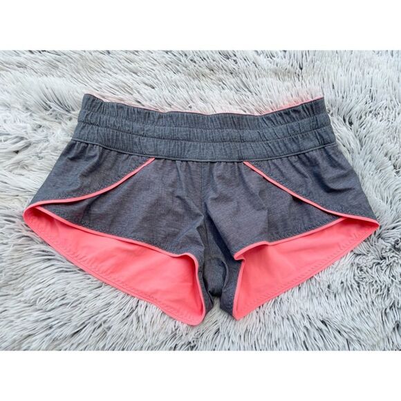 Lululemon Gray Pink Reversible Shorts EUC Size 4 - Picture 4 of 5